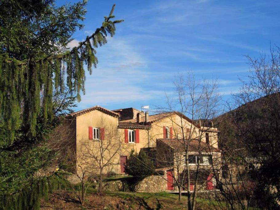 Apartamento Gite Des 3 Vallees - Le Soleil Des Cevennes Saint-Jean-du-Gard Exterior foto